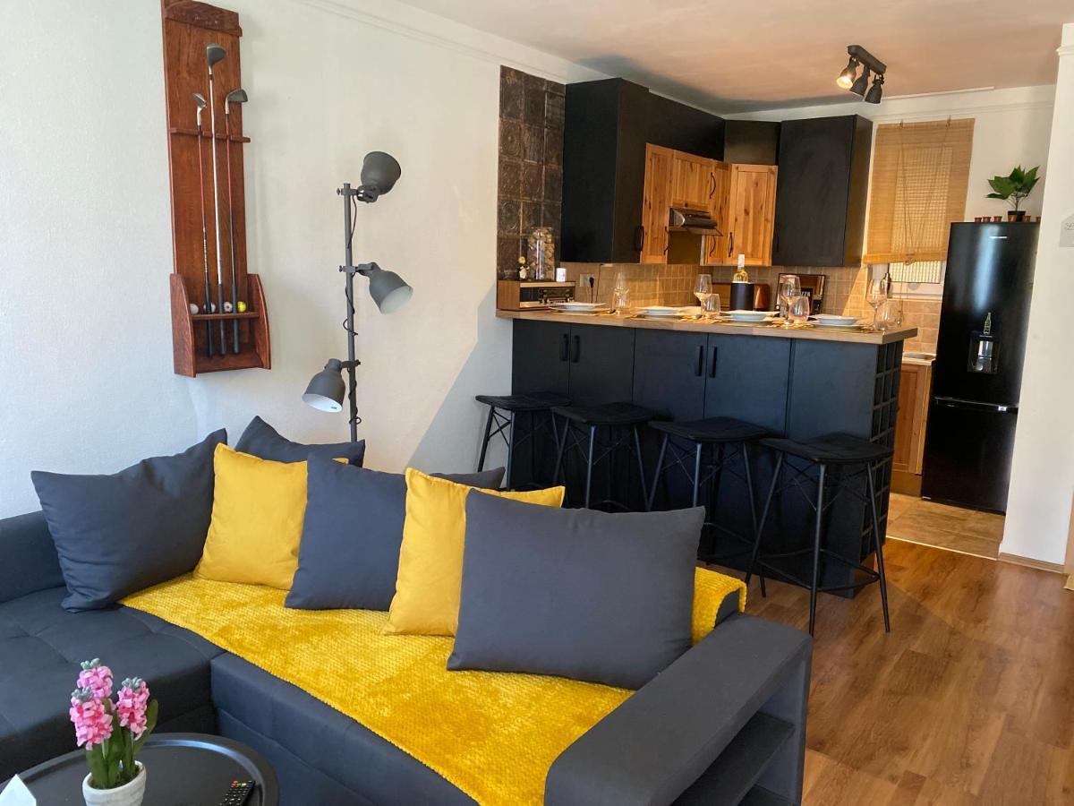 Bad-Buek Golf & Wellnes Apartman Villapark Exterior photo